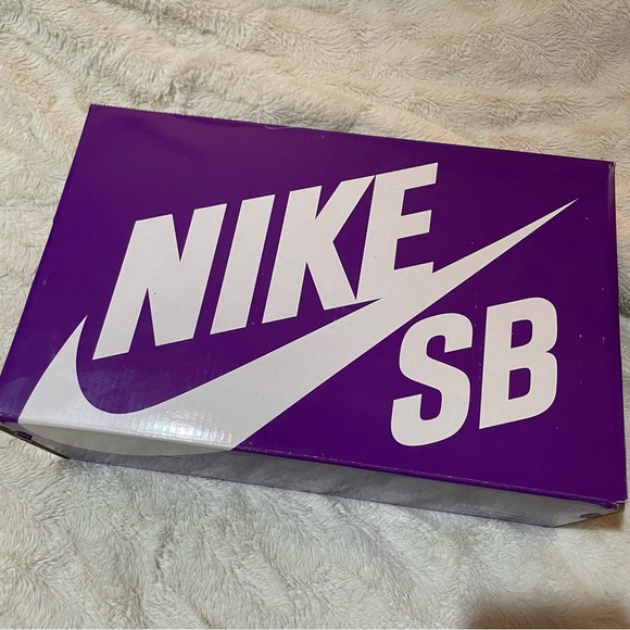 Nike SB dunk Pink Pig - Picture 7 of 9